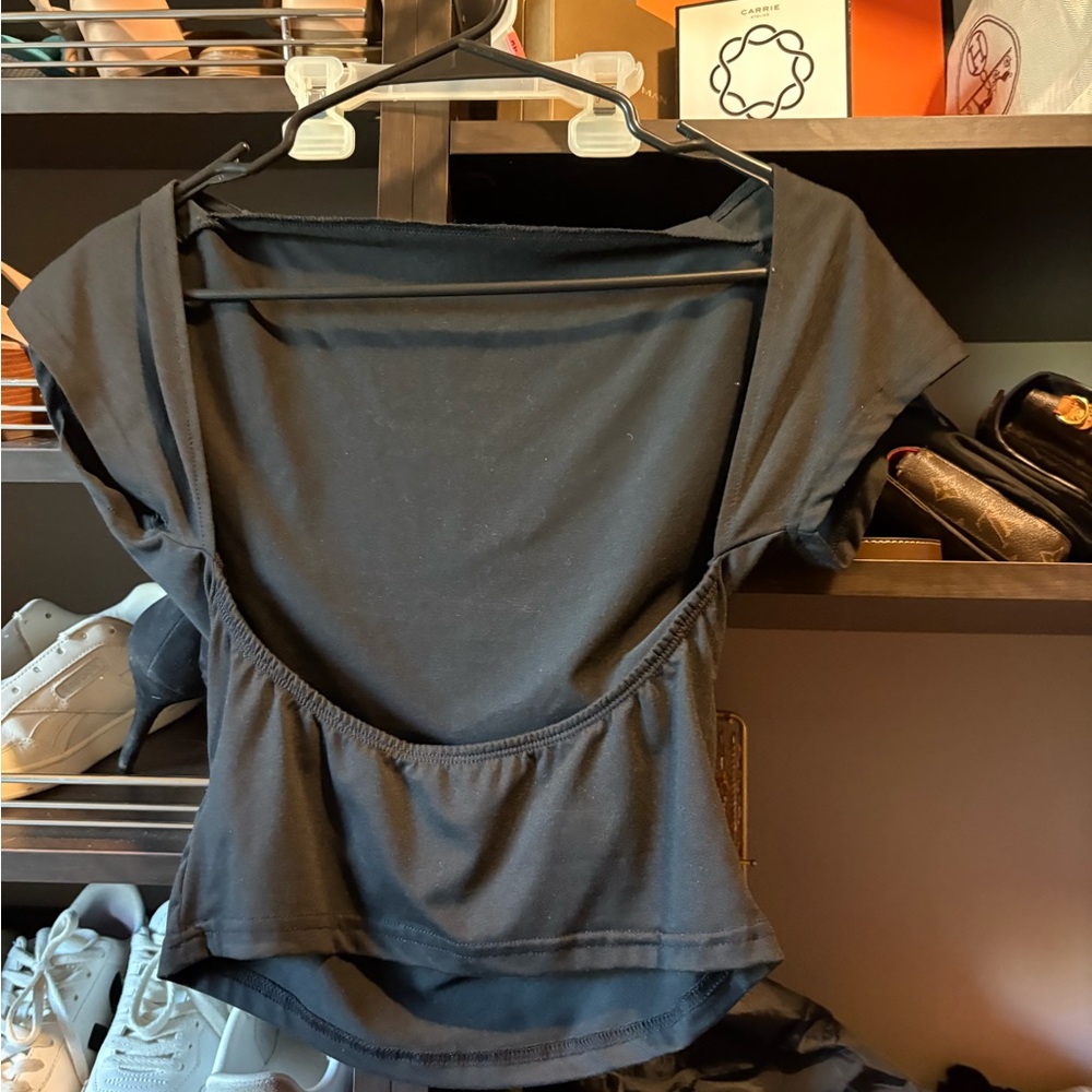 Backless top - Picture 2 of 2